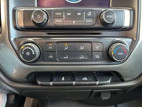 Used 2019 Chevrolet Silverado 1500 LT RWD image 19
