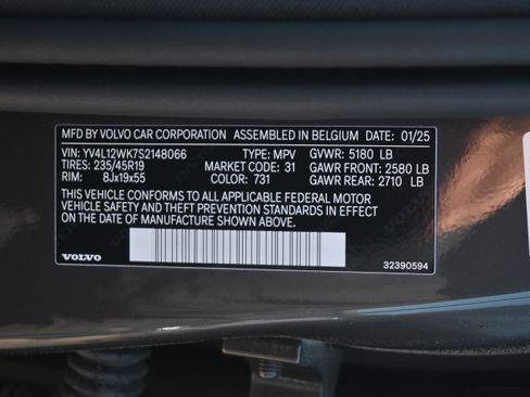 Used 2025 Volvo V60 B5 Cross Country Plus image 36