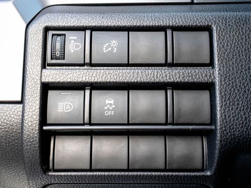 Used 2025 Toyota Tacoma SR5 AWD/4WD image 20