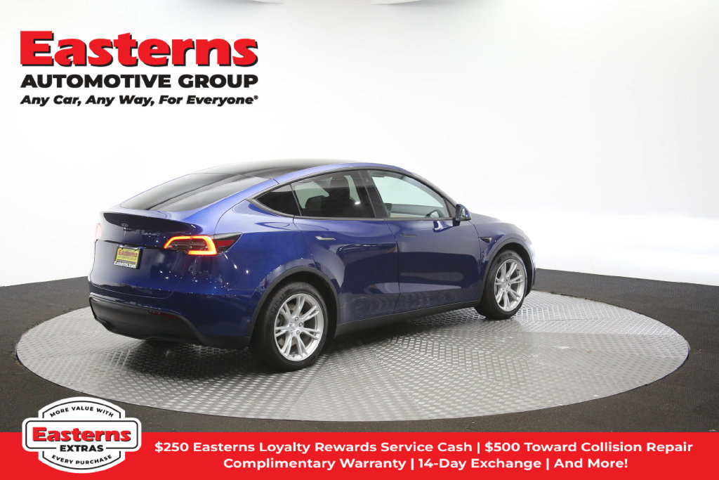 Used 2021 Tesla Model Y Long Range AWD/4WD image 39