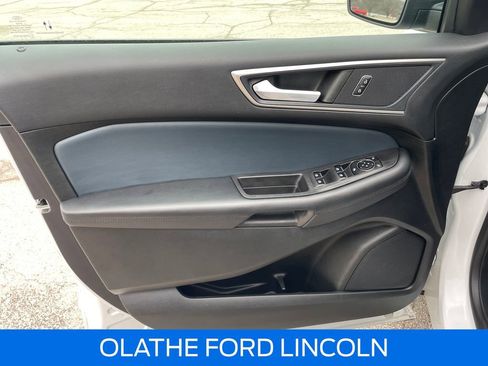 Used 2023 Ford Edge SEL w/ Sport Appearance Package image 21