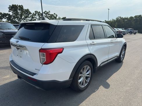 Used 2020 Ford Explorer XLT w/ Equipment Group 202A RWD image 5
