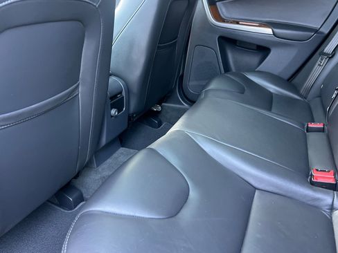 Used 2017 Volvo XC60 T5 Inscription w/ Advanced Package image 11