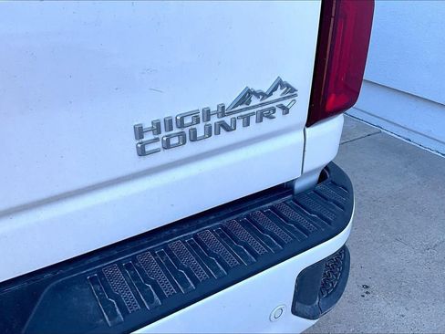 Used 2024 Chevrolet Silverado 3500 High Country w/ High Country Premium Package AWD/4WD image 6