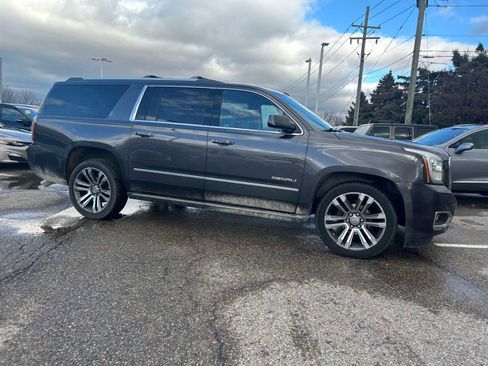 Used 2018 GMC Yukon XL Denali w/ Denali Ultimate Package image 11