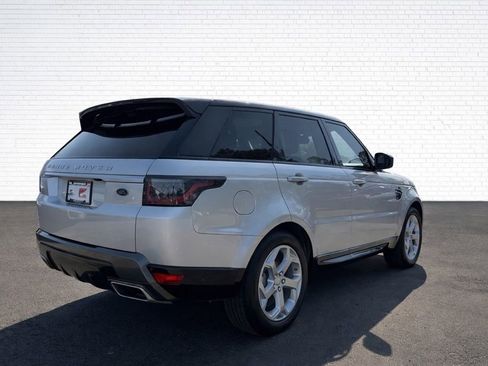 Used 2018 Land Rover Range Rover Sport HSE image 4