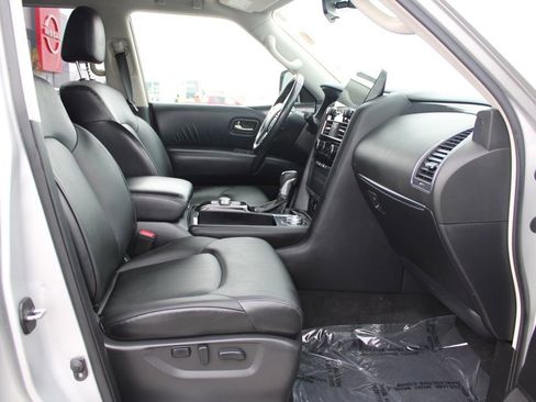 Used 2021 Nissan Armada SV image 17