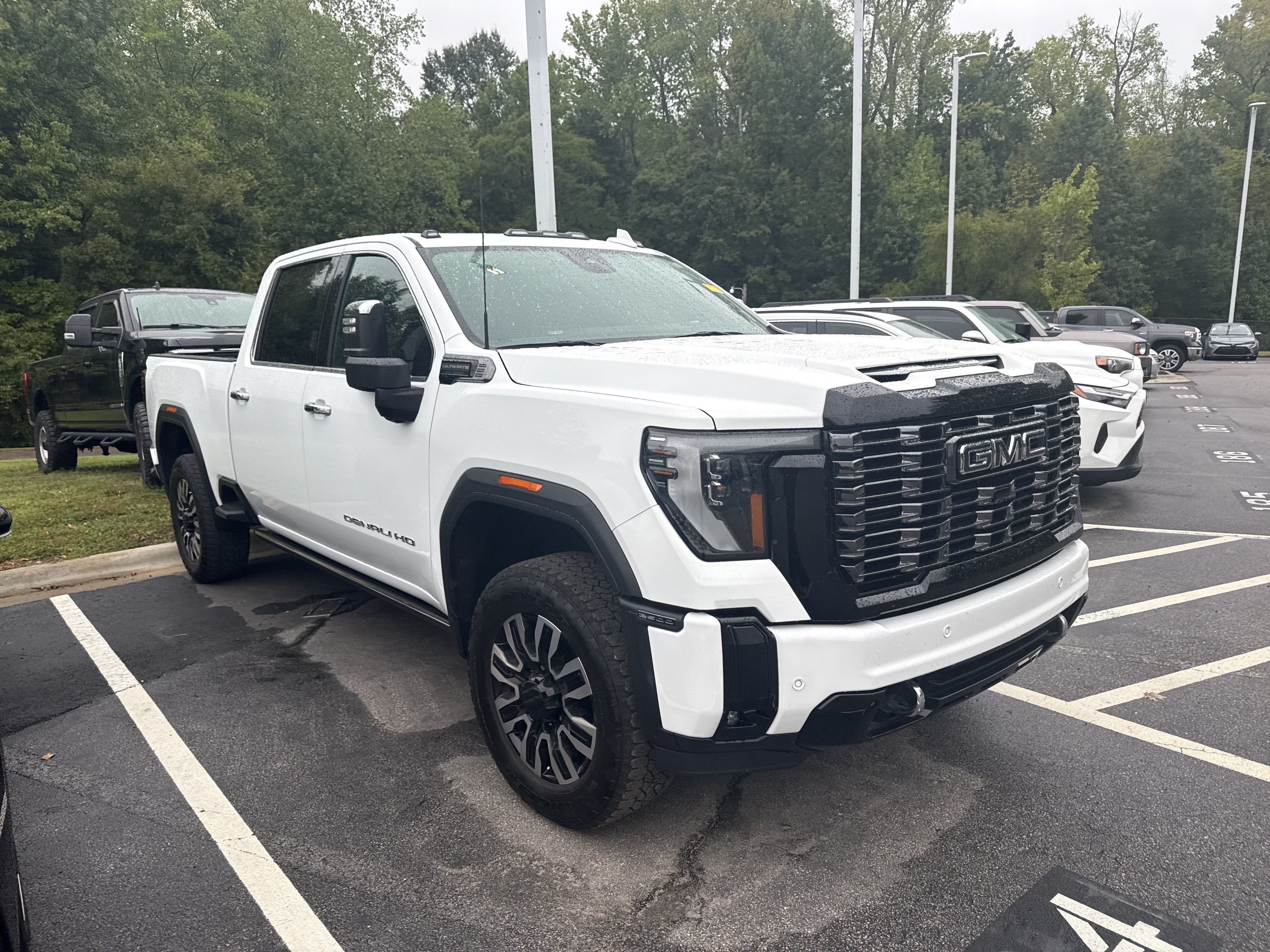 Used 2026 GMC Sierra 2500 Denali Ultimate AWD/4WD image 5