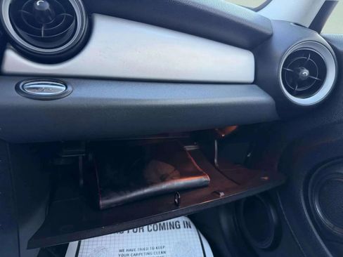 Used 2010 MINI Cooper Hardtop image 30