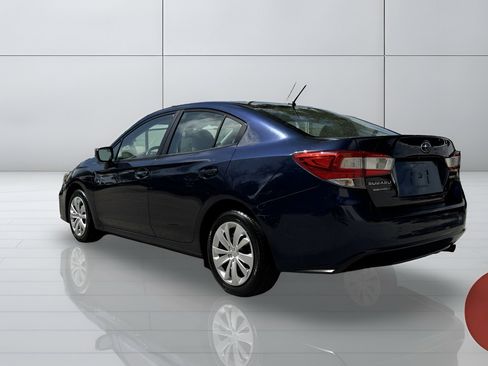 Used 2019 Subaru Impreza 2.0i image 2