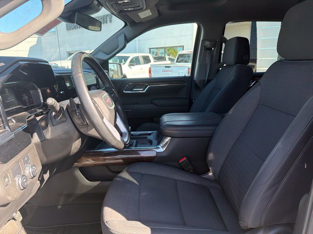 Used 2024 GMC Sierra 1500 Elevation RWD image 3