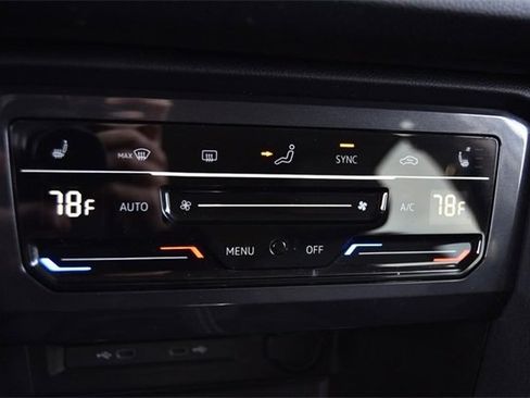 Certified 2023 Volkswagen Tiguan SE image 15