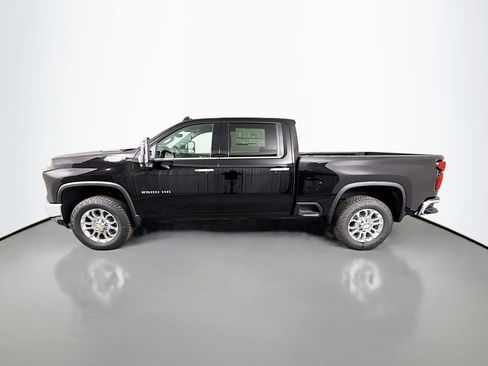 New 2025 Chevrolet Silverado 2500 LTZ w/ LTZ Convenience Package AWD/4WD image 4