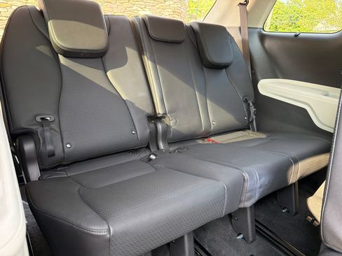 Certified 2024 Kia Carnival SX Prestige FWD image 31