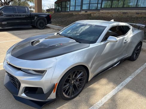 Used 2019 Chevrolet Camaro ZL1 image 5