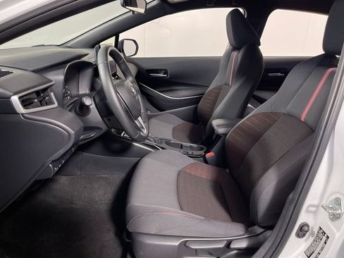 Certified 2025 Toyota Corolla SE w/ Carpet Mat Package (TMS) FWD image 12