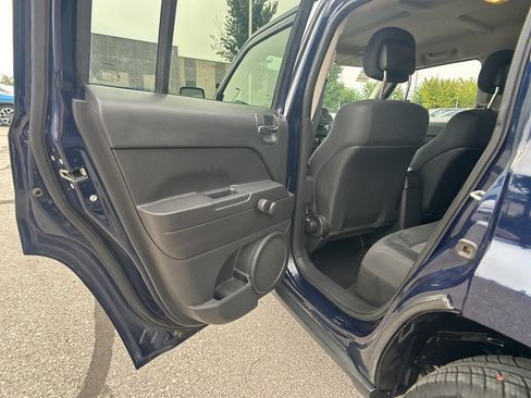 Used 2012 Jeep Patriot Sport image 10