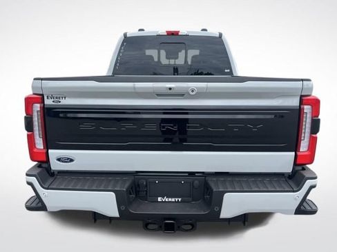 New 2026 Ford F250 Platinum AWD/4WD image 3