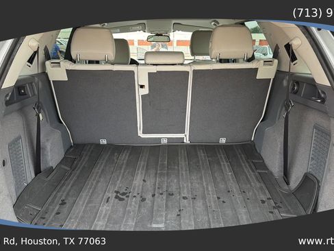 Used 2018 Land Rover Discovery Sport HSE image 25