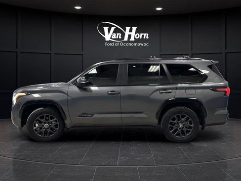 Used 2024 Toyota Sequoia Platinum image 6