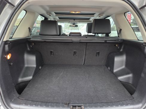 Used 2012 Land Rover LR2 HSE AWD/4WD image 12