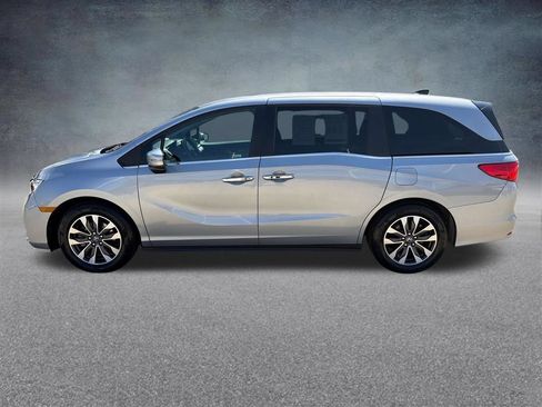 Used 2024 Honda Odyssey EX-L image 2
