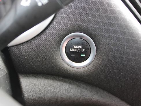 Used 2024 Chevrolet Malibu LT image 39