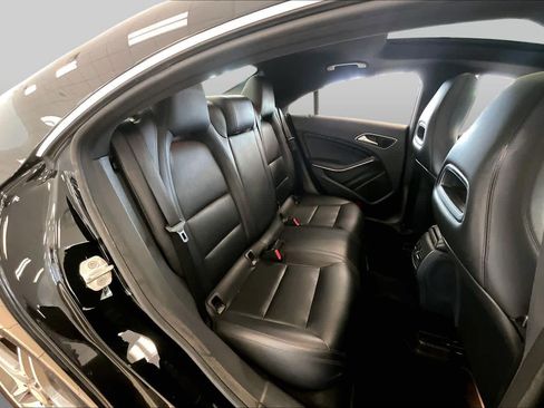 Used 2014 Mercedes-Benz CLA 250 image 18