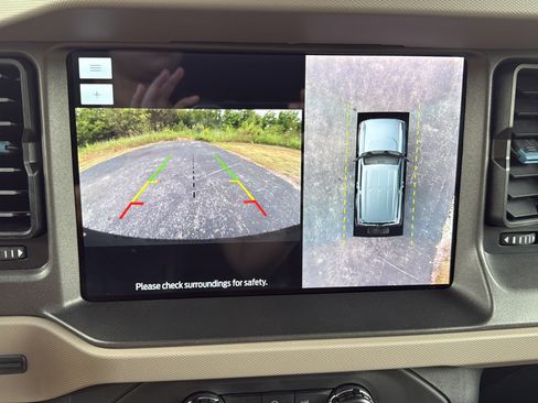 Used 2024 Ford Bronco Wildtrak AWD/4WD image 25