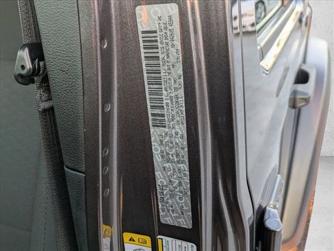 Used 2019 Jeep Wrangler Unlimited Sport image 24