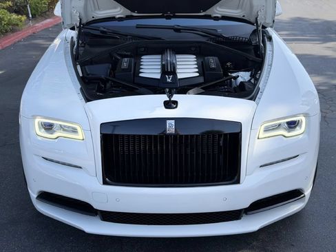 Used 2017 Rolls-Royce Wraith RWD image 25