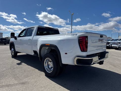 New 2026 GMC Sierra 3500 SLT w/ SLT Convenience Package AWD/4WD image 4