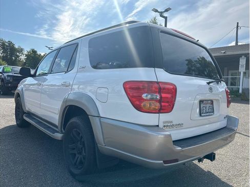 Used 2003 Toyota Sequoia SR5 image 5