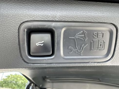 Used 2023 Ford Expedition Max Limited AWD/4WD image 15