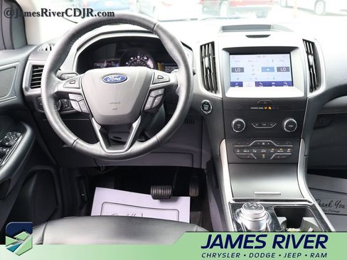 Used 2020 Ford Edge SEL w/ Cold Weather Package FWD image 18