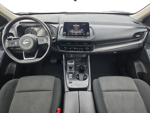 Used 2024 Nissan Rogue SV image 9