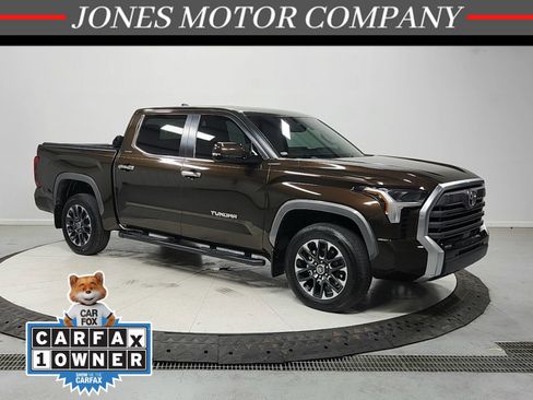 Used 2024 Toyota Tundra Limited w/ Power Package AWD/4WD image 1