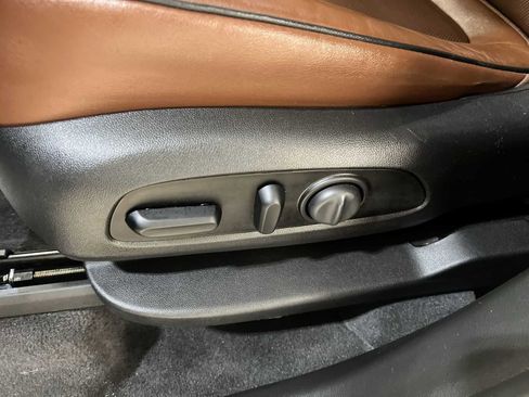 Used 2020 Chevrolet Traverse High Country image 13