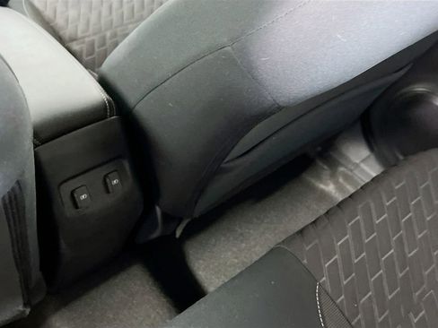 Used 2022 Nissan Kicks SV image 23