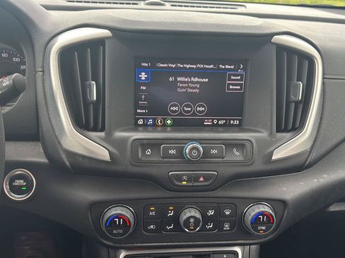 Used 2024 GMC Terrain SLE w/ Driver Convenience Package AWD/4WD image 13