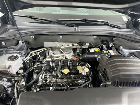 Used 2025 Volkswagen Atlas SE FWD image 35
