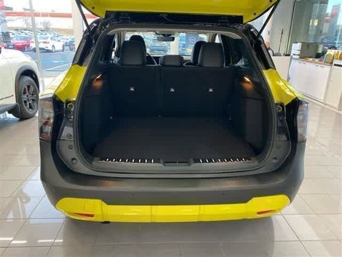 New 2025 Nissan Kicks SR image 42