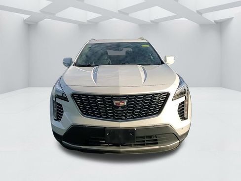 Used 2022 Cadillac XT4 Premium Luxury w/ Enhanced Visibility Package image 10