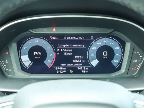 Used 2023 Audi Q3 2.0T Premium Plus w/ Premium Plus Package AWD/4WD image 23