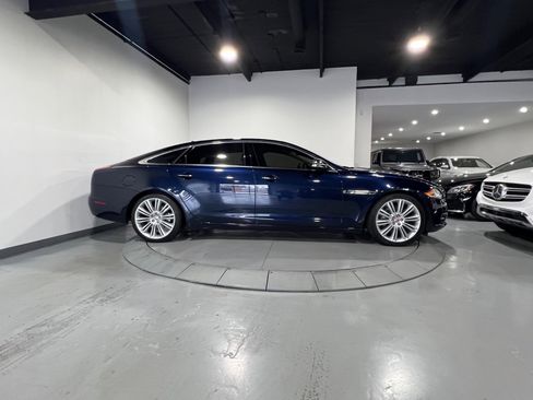 Used 2015 Jaguar XJ L Portfolio RWD image 10