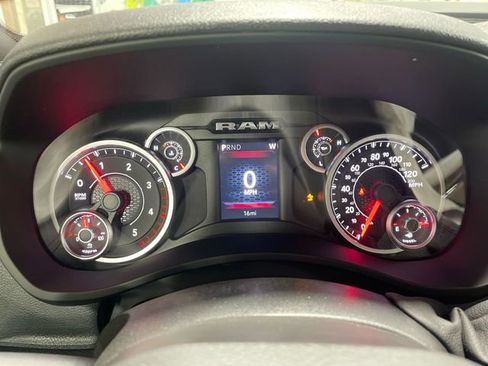 New 2026 RAM 2500 Tradesman AWD/4WD image 15