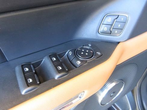 Certified 2022 Ford Expedition Max Platinum image 10