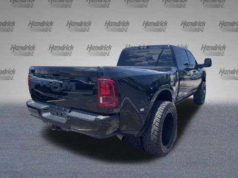 Used 2026 RAM 3500 Laramie AWD/4WD image 9