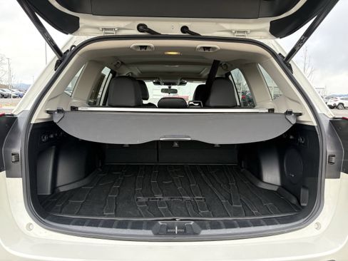 Certified 2024 Subaru Forester Limited image 12