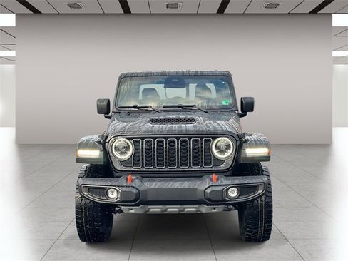 New 2026 Jeep Gladiator Mojave image 9